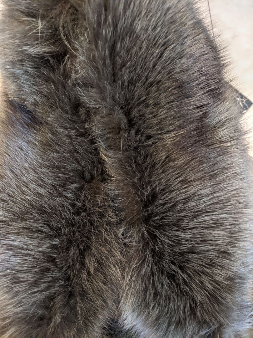 フェイクムートンロングコート フォックスファー付きフード 大きい