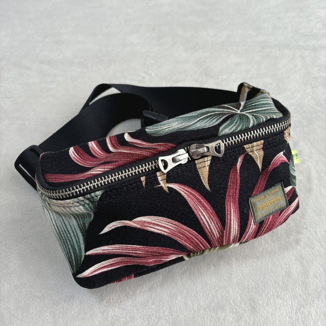 美品】ポーター PORTER NEXUS7 コラボ ボディバッグ 総柄 - メルカリ