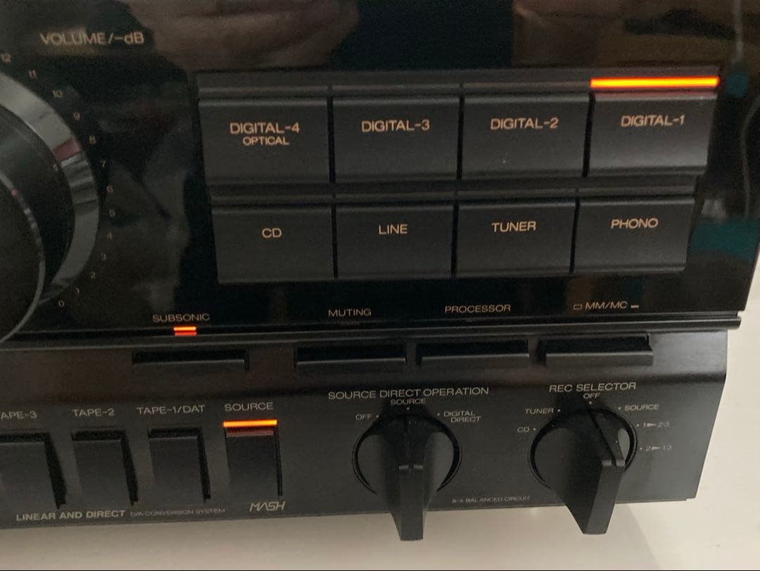 SANSUI AU-α777DG プリメインアンプ ヴィンテージ ＊通電確認のみ