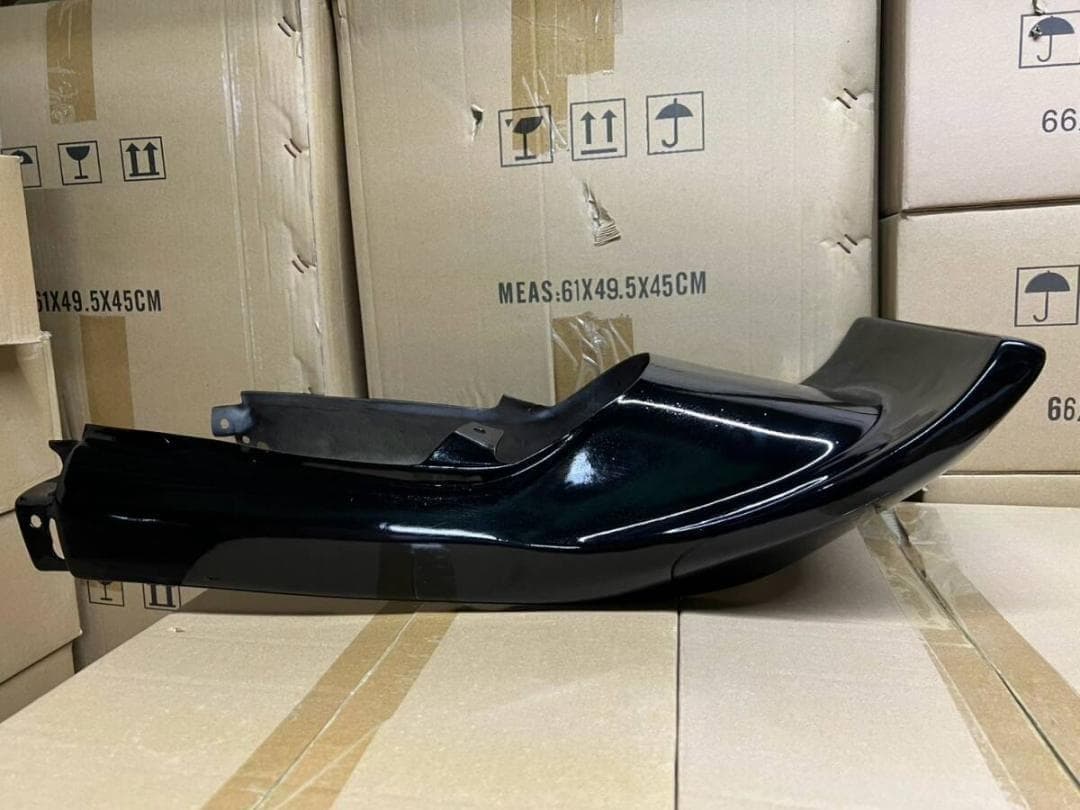 ジェイド250 ハネテールカウル 黒 ノーマル用 /希少 当時物 - メルカリ