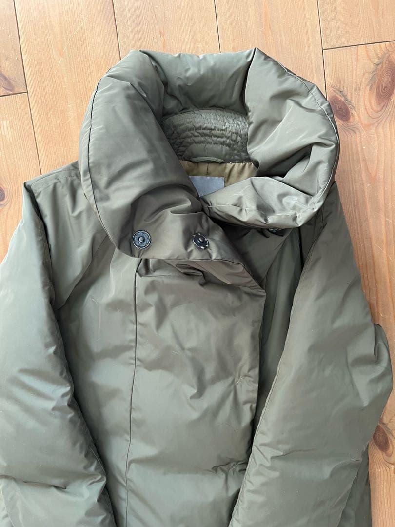 theory luxe オリーブ ダウンジャケット ロング丈