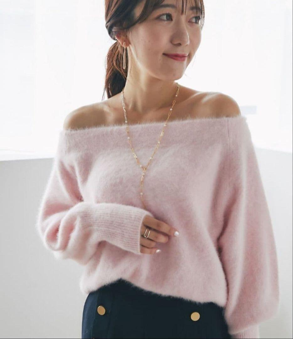 新品タグ付】ラブティックボンボン ウールカシミヤ混オフショルニット