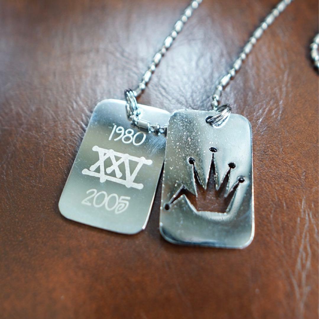 old stussy 25周年 2005年 ドッグタグ ネックレス クラウン - メルカリ
