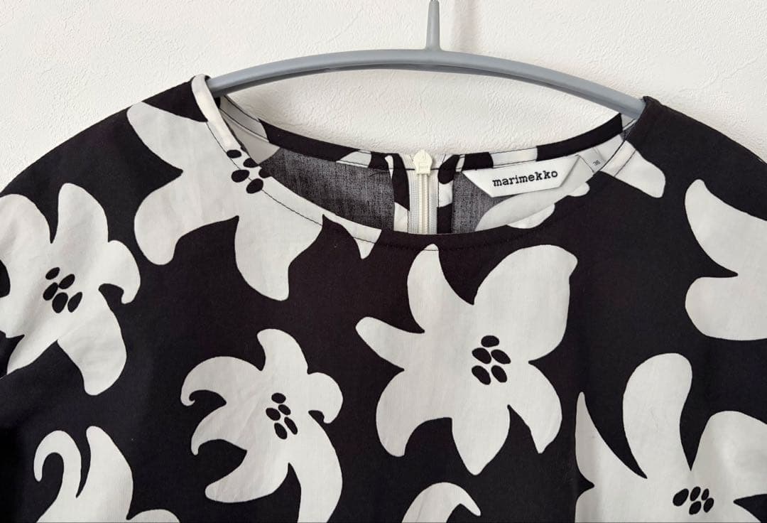 marimekko マリメッコ ブラウス モノトーン フラワープリント - メルカリ