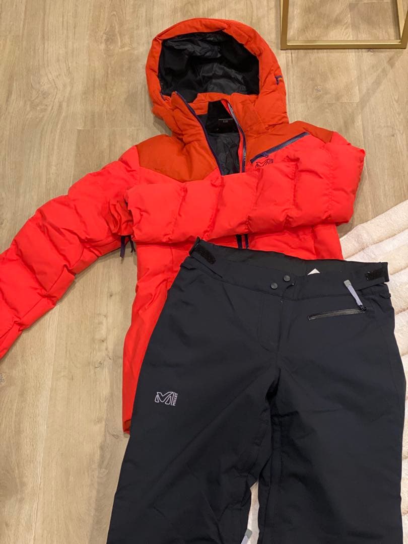 これはフランス発祥のアルパインブランド「Millet）のスノーウェアです