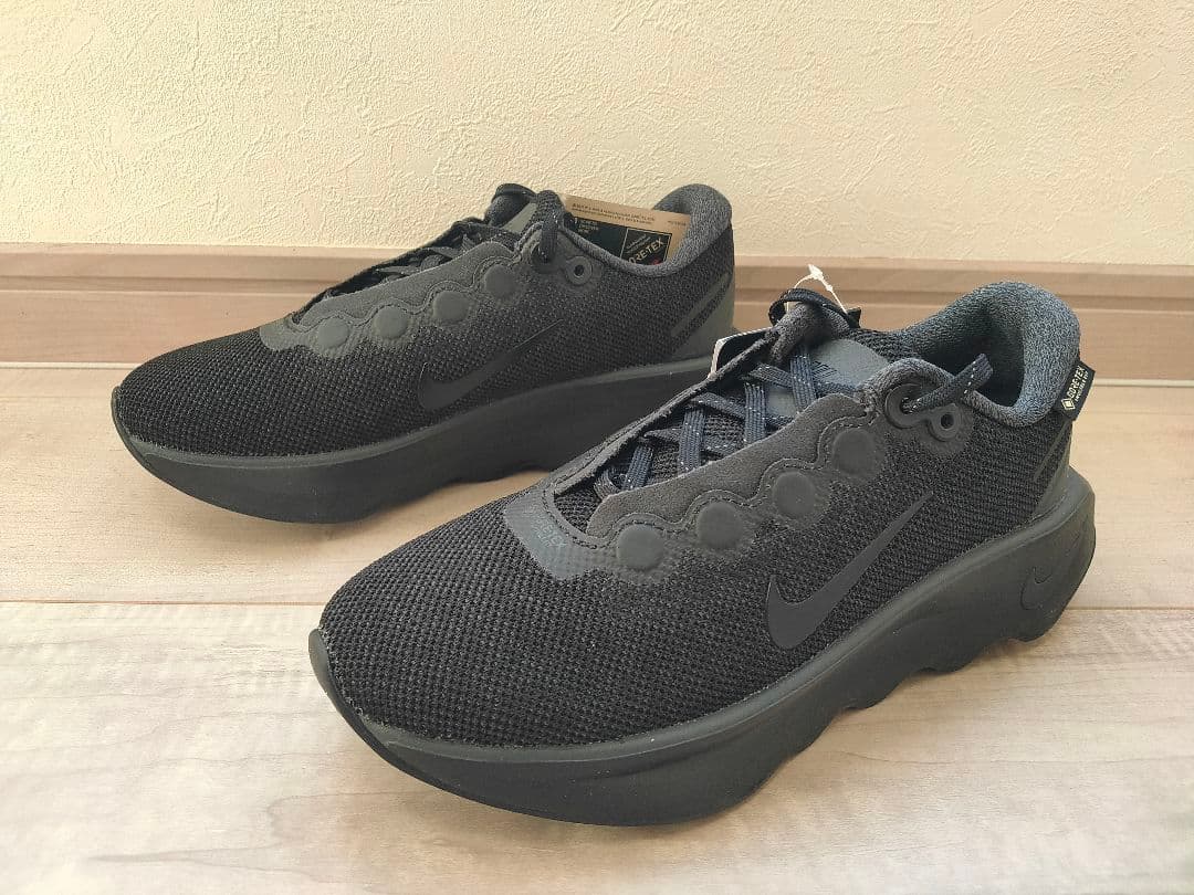 23.5cm 新品 NIKE WMNS MOTIVA GTX ナイキ モティバ