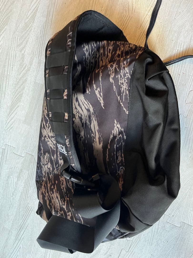 Back Channel ☓ bullet messenger bag