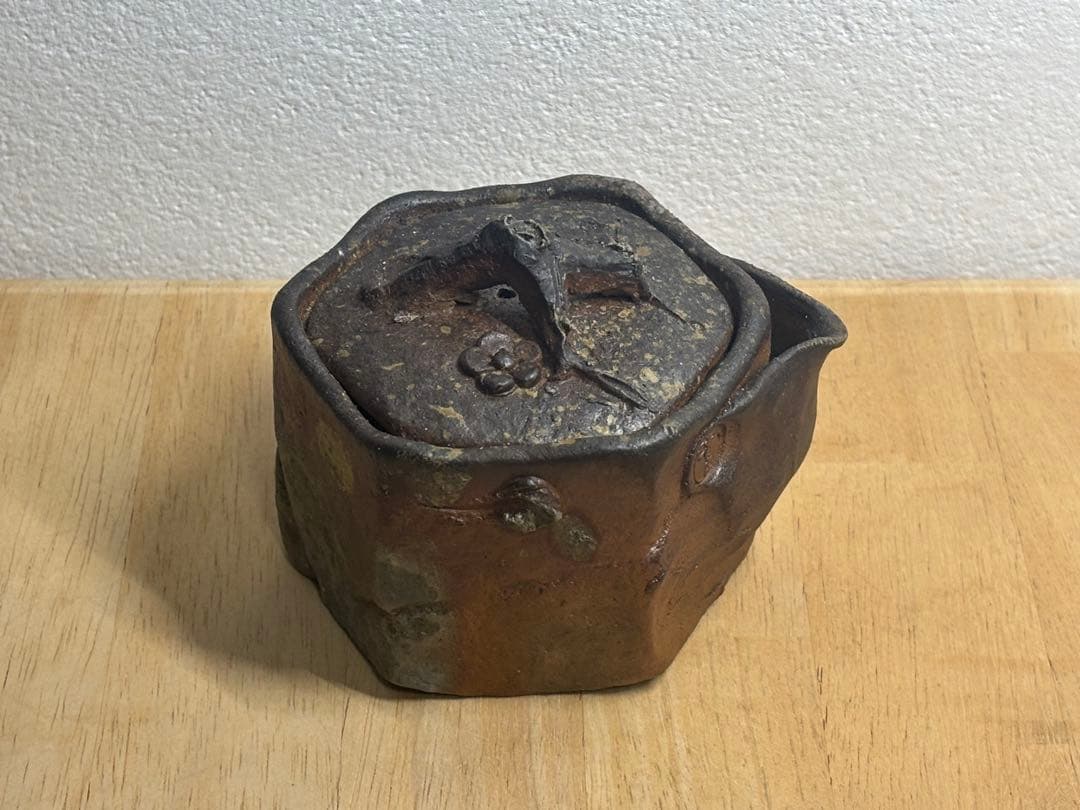 85. 備前焼 宝瓶 登り窯 梅 うめ 6角 手びねり 急須 - メルカリ