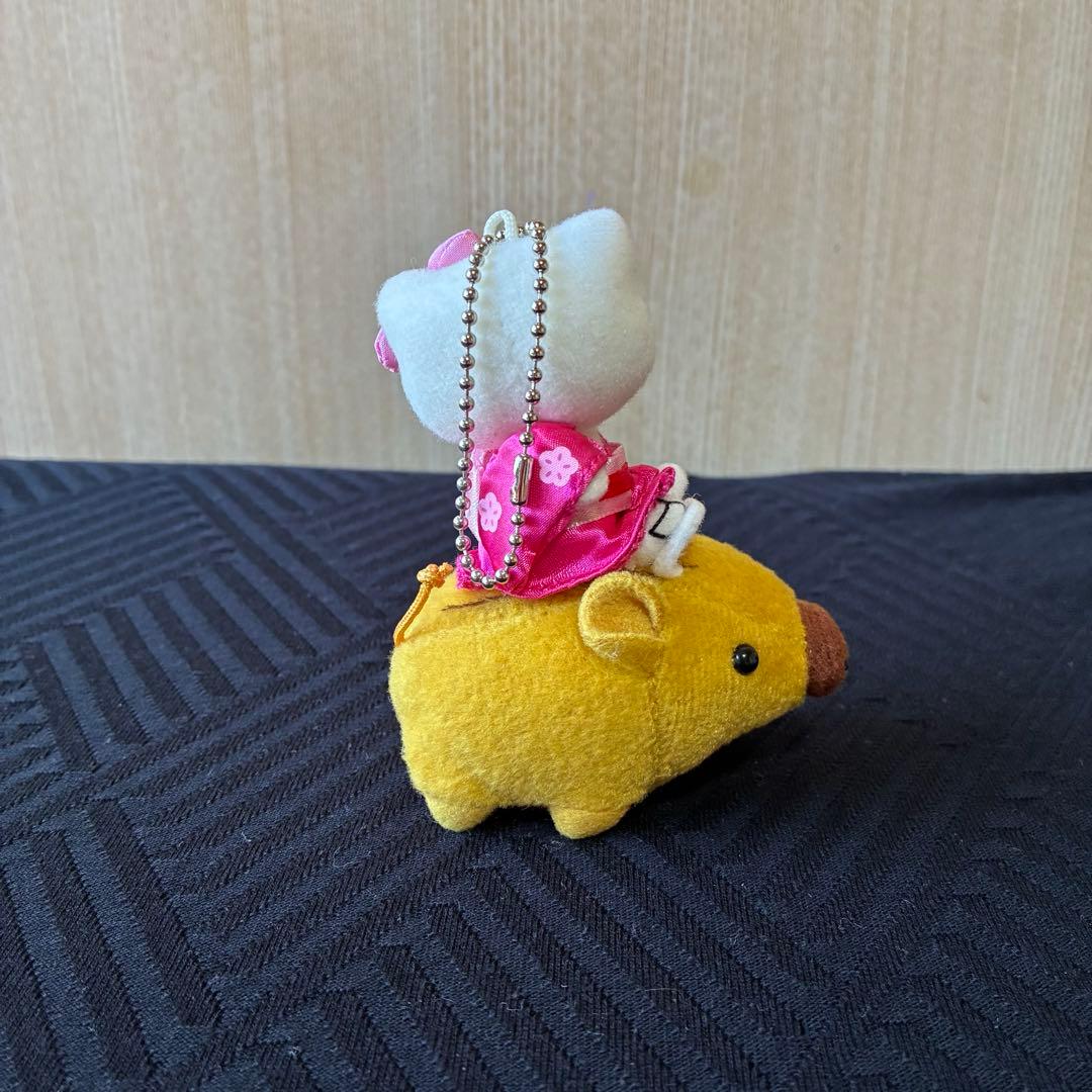 ☆激レア☆ 未使用 ♡ハローキティ イノシシ ぬいぐるみ♡ボール