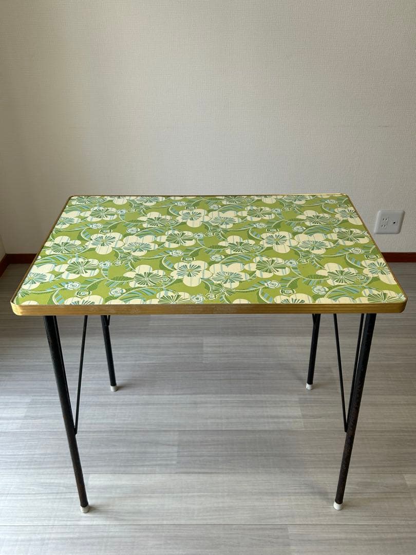昭和レトロ ポップ 花柄 鉄脚テーブル ヴィンテージ 作業台 ダイニング