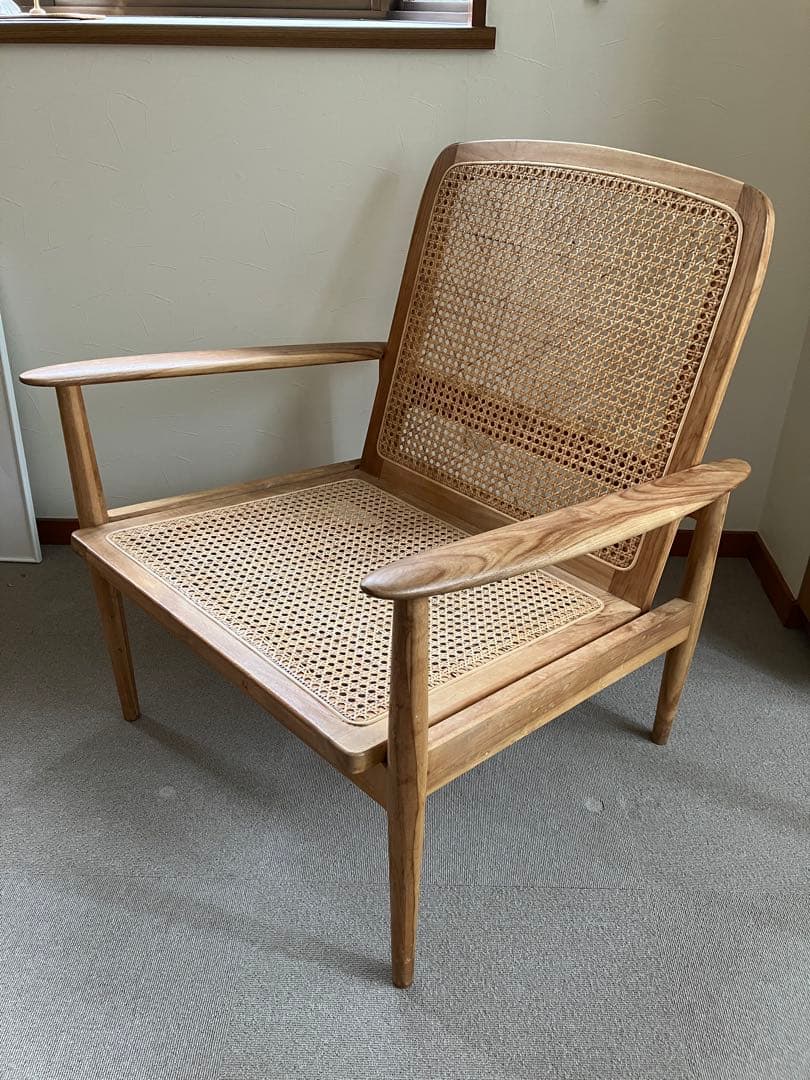 ZARA  チーク＆ラタン アームチェア　ラウンジチェア ZARA HOME チーク＆ラタン アームチェア タグ付き を買取入荷致しまし