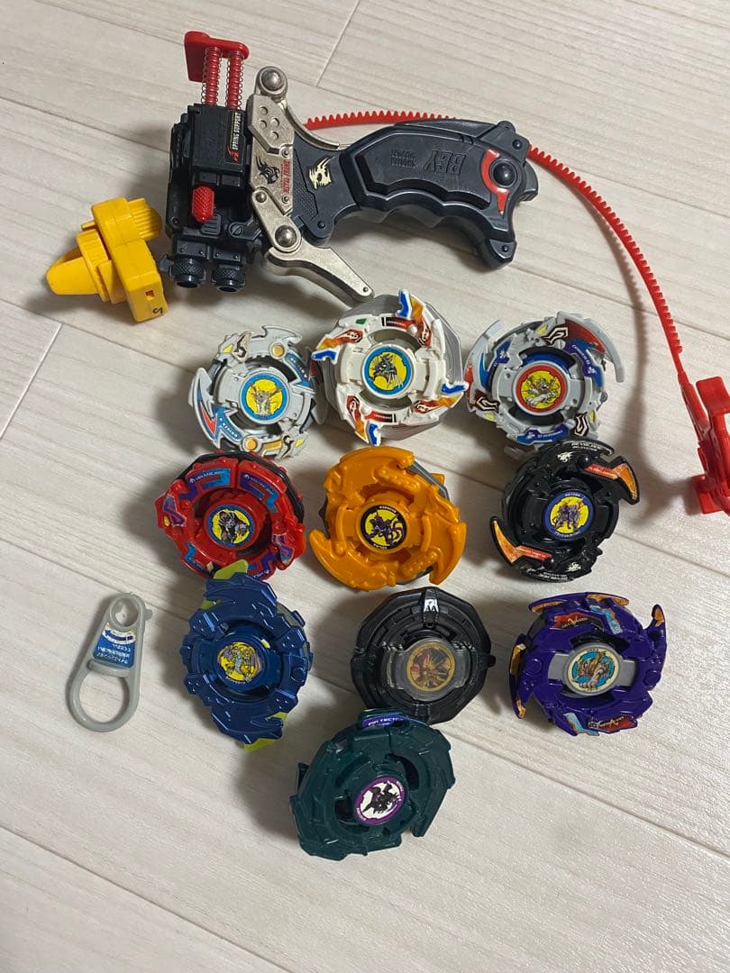ベイブレード 初代　まとめ売り 初代ベイブレード まとめ売り - メルカリ