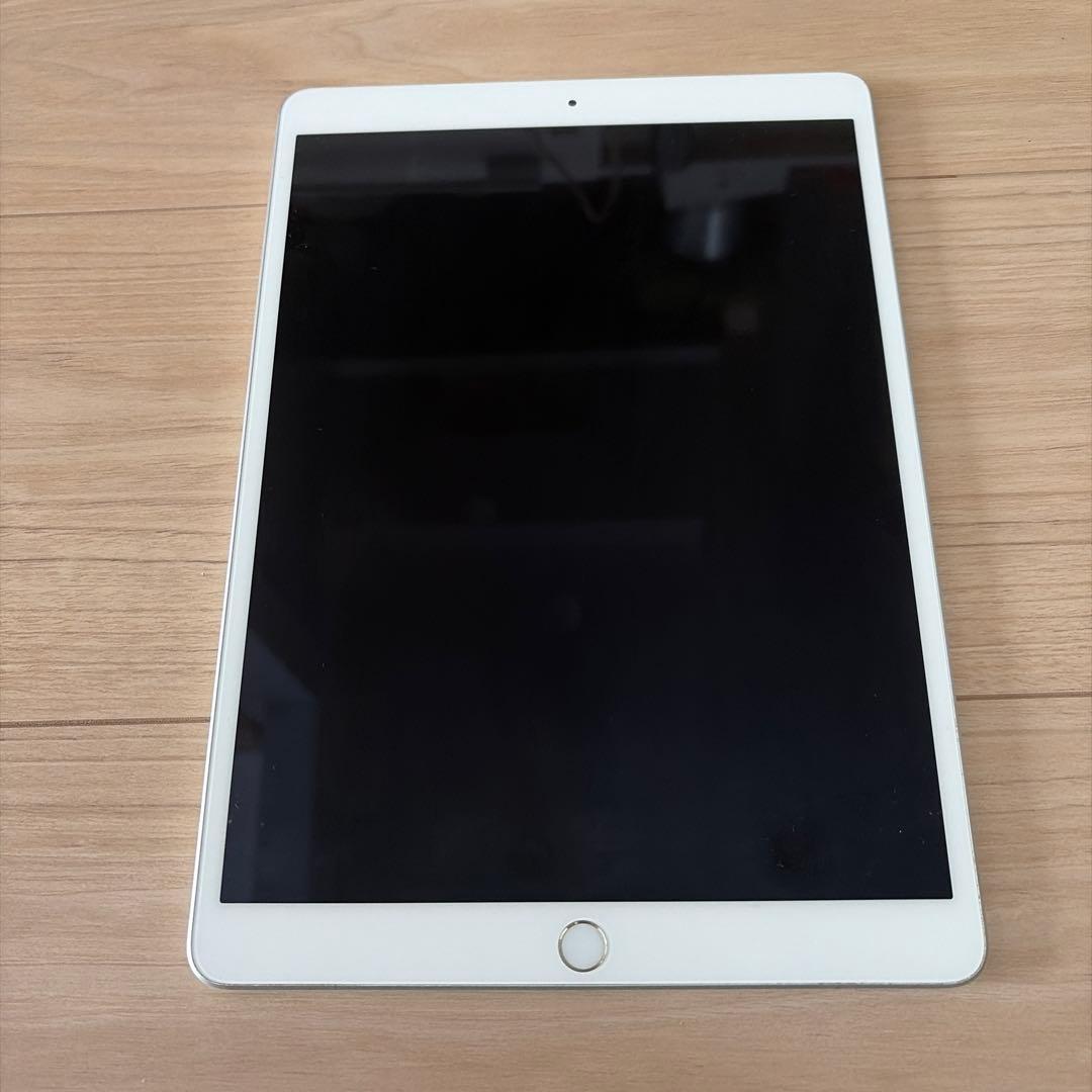 iPad Air第3世代/64GBWi-Fi＋Cellularモデル iPad Air Wi-Fi + Cellularモデル 64GB - シルバー（第3世代） [整備済