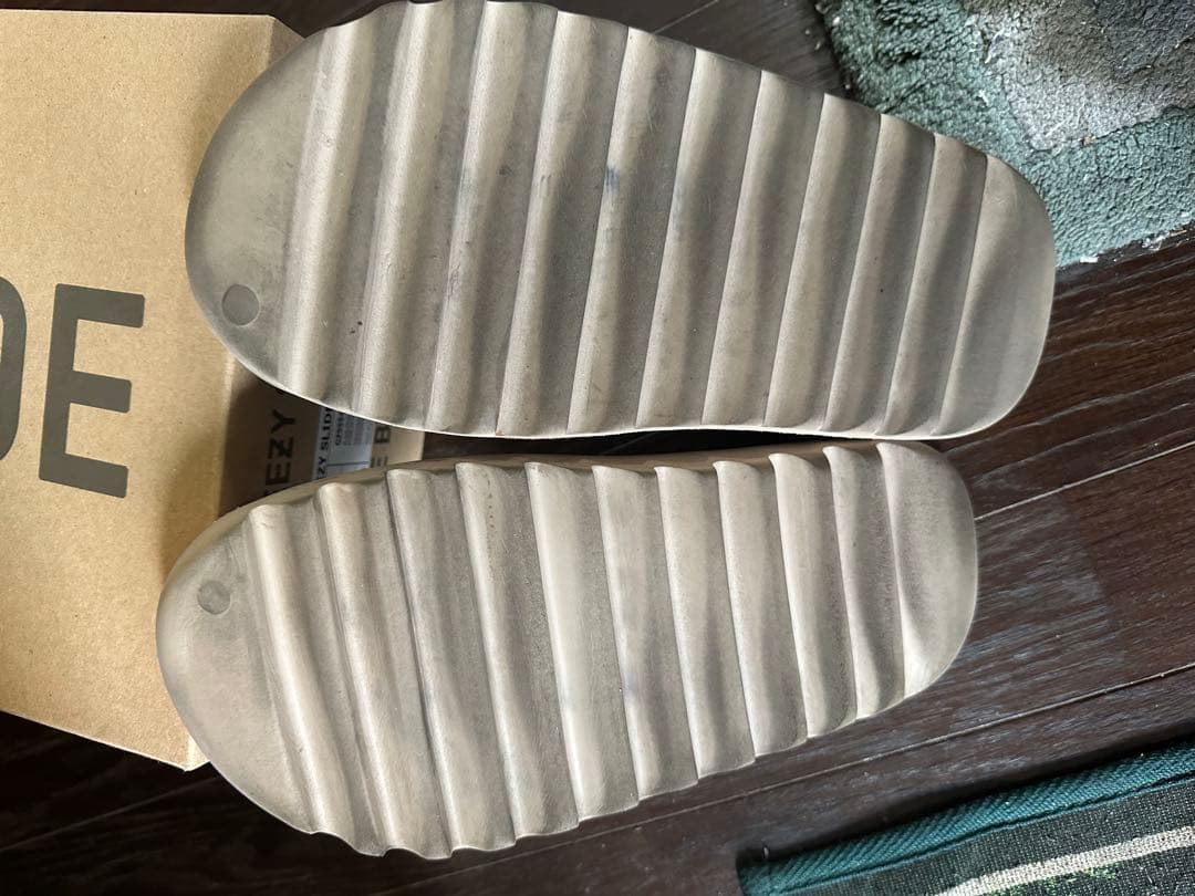 靴 adidas YEEZY Slide \"Pure\" (GZ5554)