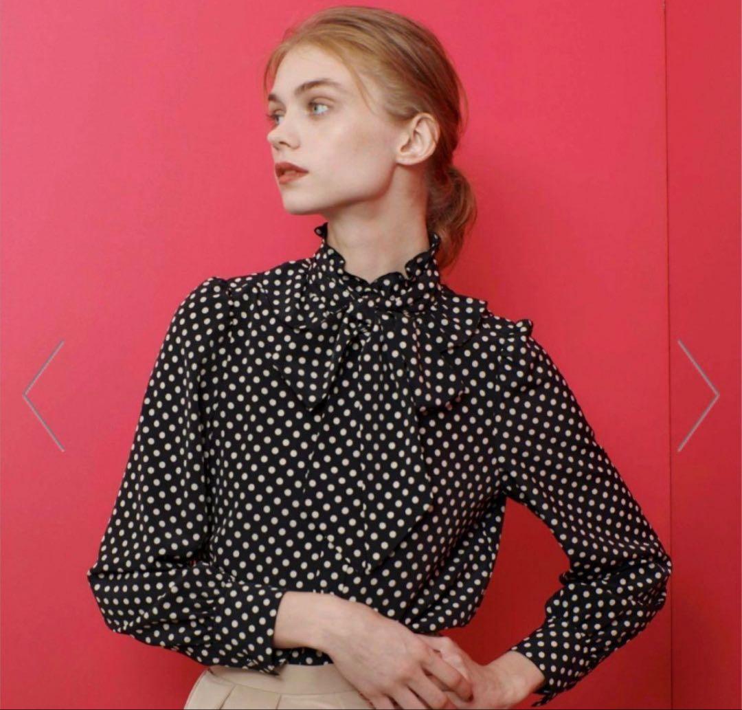 LOULOU WILLOUGHBY デシンドットフリルボウタイブラウス ブラック