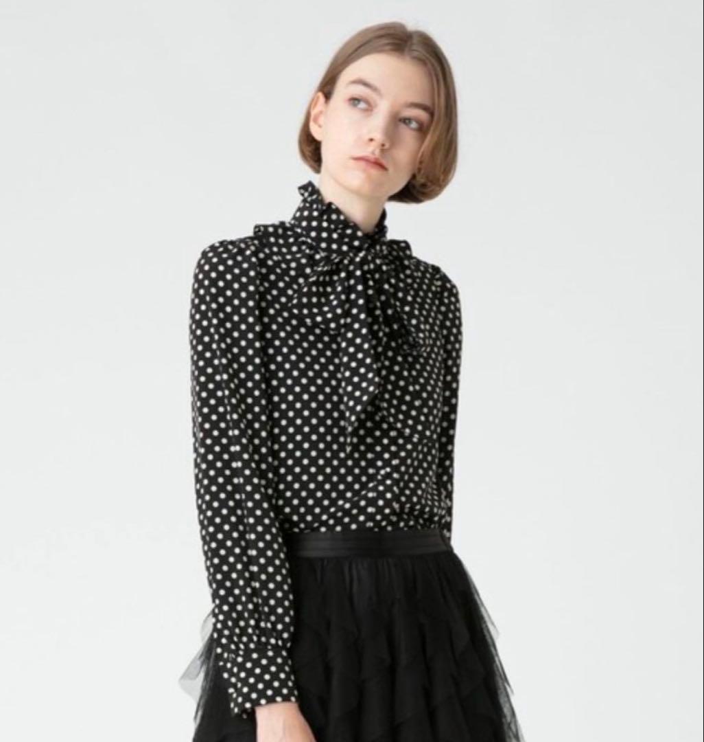 LOULOU WILLOUGHBY デシンドットフリルボウタイブラウス ブラック