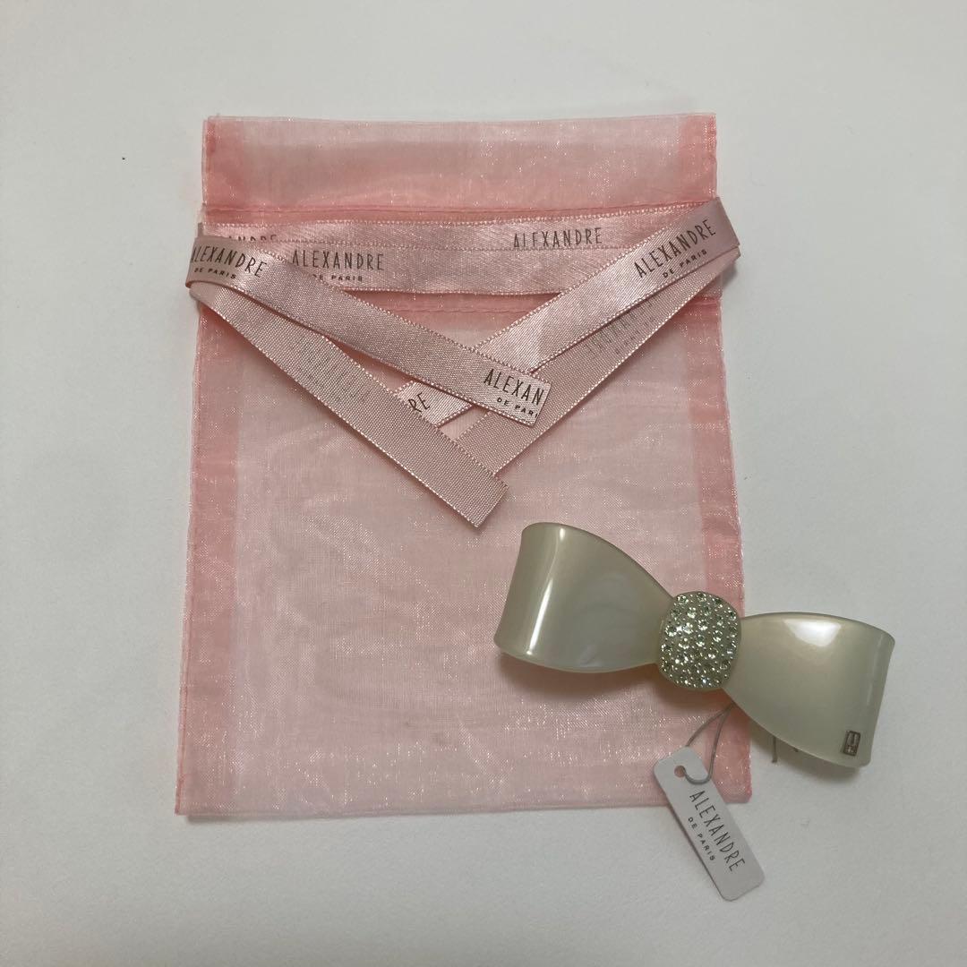 新品☆alexandre de paris☆リボンバレッタ 淡いグリーン バレッタ (8 cm)｜ALEXANDRE DE PARIS（アレクサンドル ドゥ パリ）