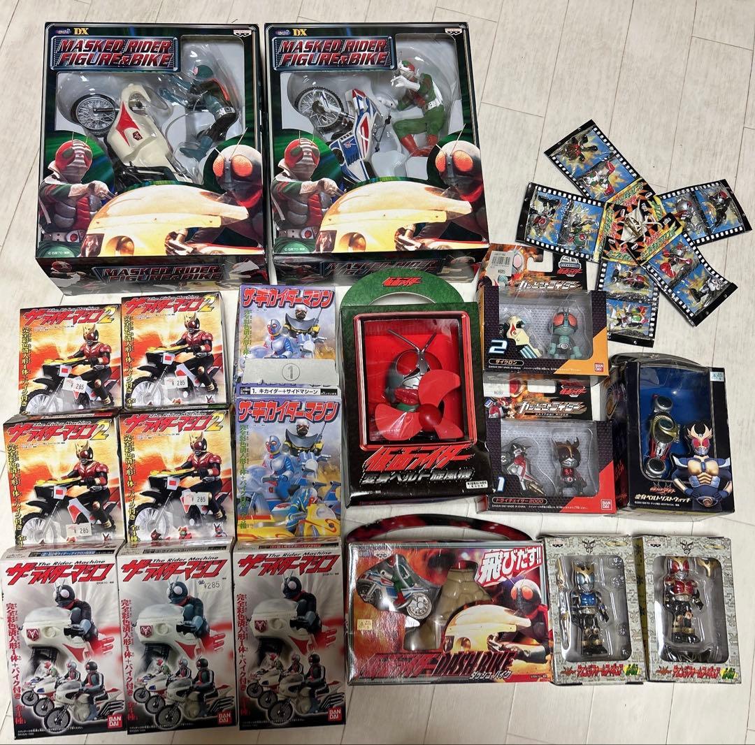 安*村様 仮面ライダーグッズまとめ売り 大村店】仮面ライダーガッチャードグッズ入荷いたしました