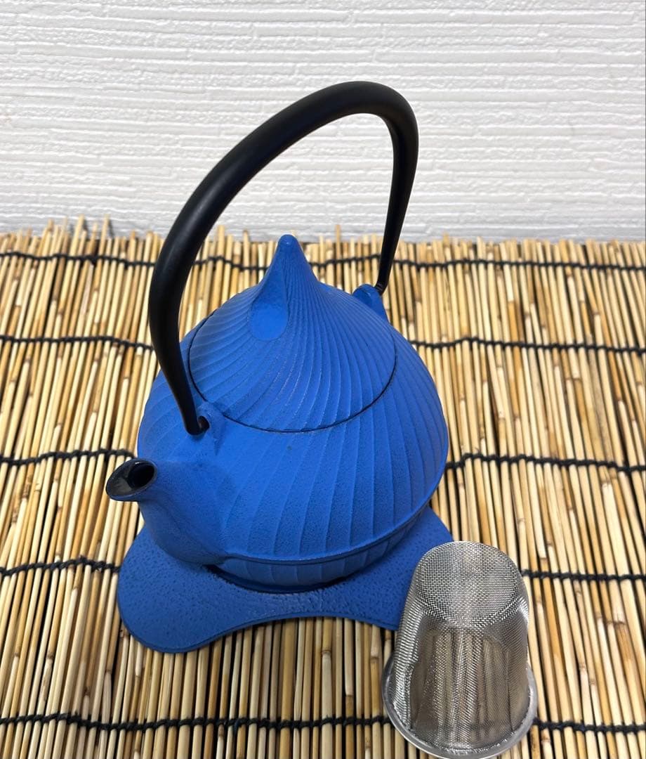 壱鋳堂造 中村義隆デザイン ティーポット 蕾 0.4リットル トリベット 雫