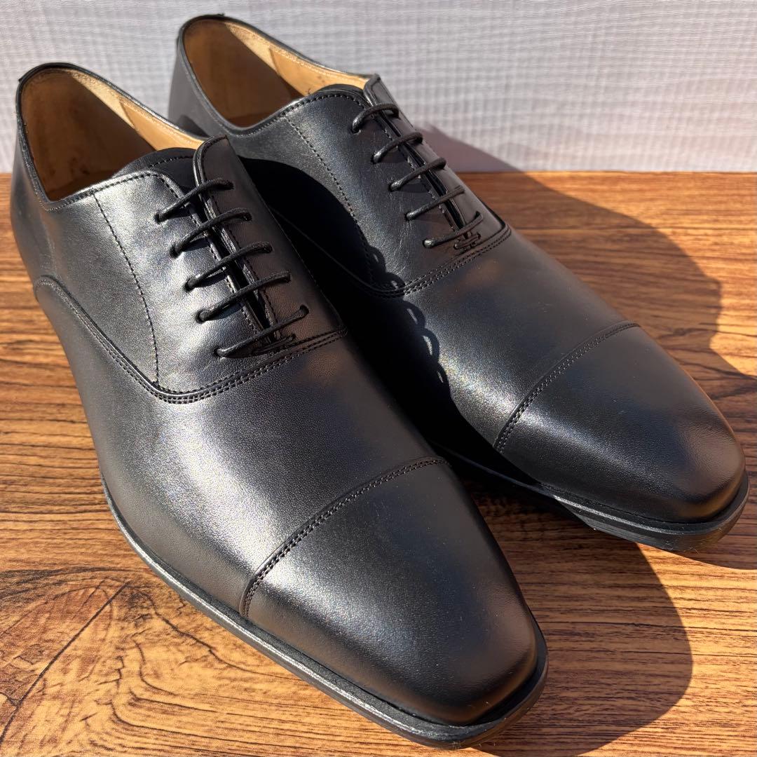 【展示品】バーニーズニューヨーク ストレートチップ 27cm 黒 内羽根 革靴 展示品】バーニーズニューヨーク ストレートチップ 27cm 黒 内羽根