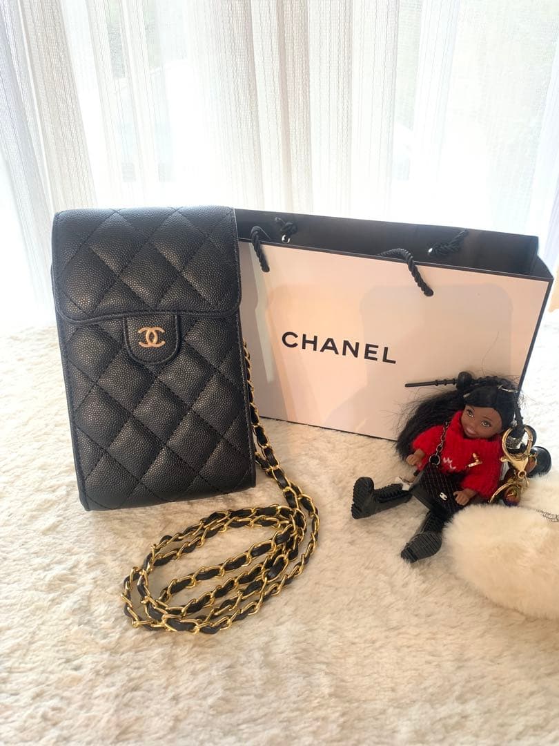 CHANEL ノベルティ スマホショルダー チェーン ブラック 新品シャネル CHANEL ブラック ショルダー チェーン スマホケース 斜