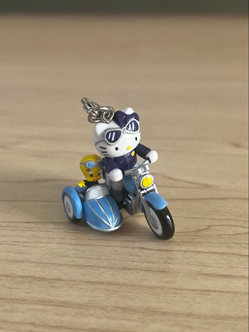 希少レア】ハローキティ トゥイティー コラボ サイドカーバイク