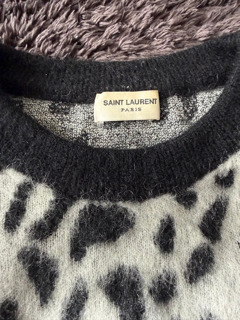 SAINT LAURENT ヒョウ柄ニットセーター SAINT LAURENT ヒョウ柄ニット