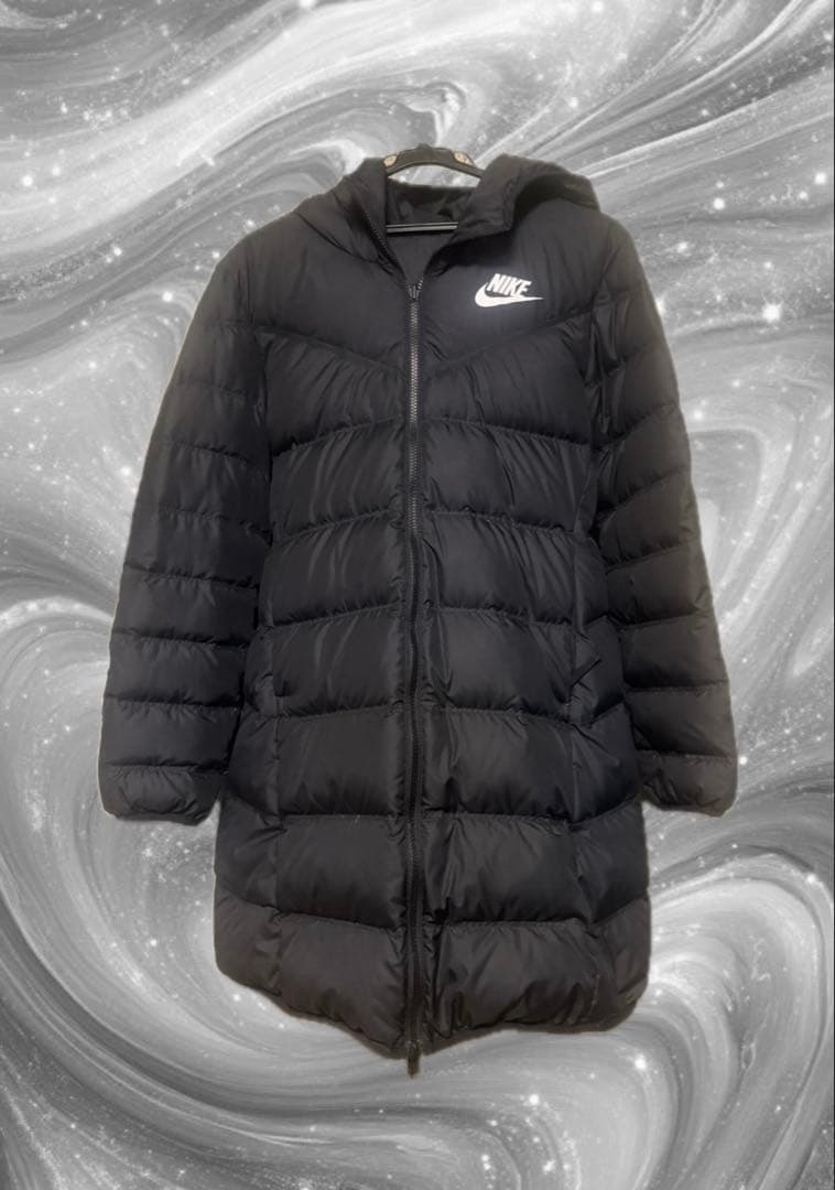 Nike フード付き ブラックダウンコート - メルカリ