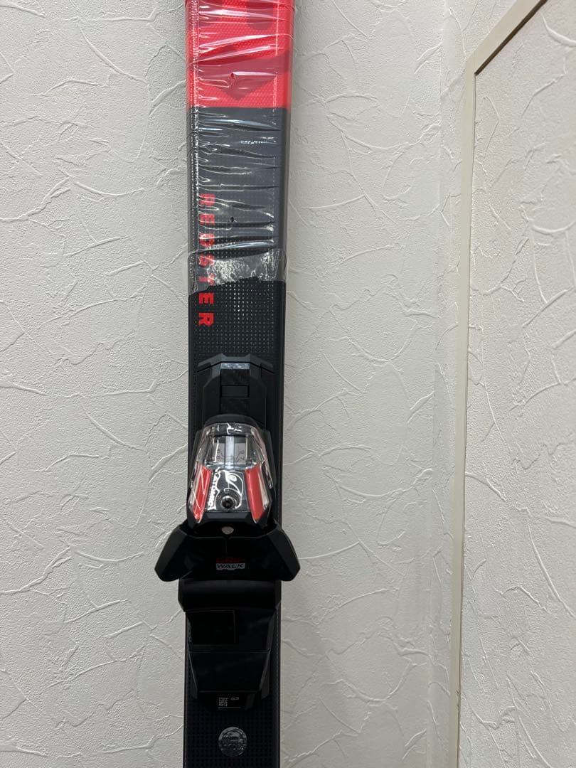 ATOMIC アトミック スキー板 とラインSKIS POLES スキーポール - メルカリ