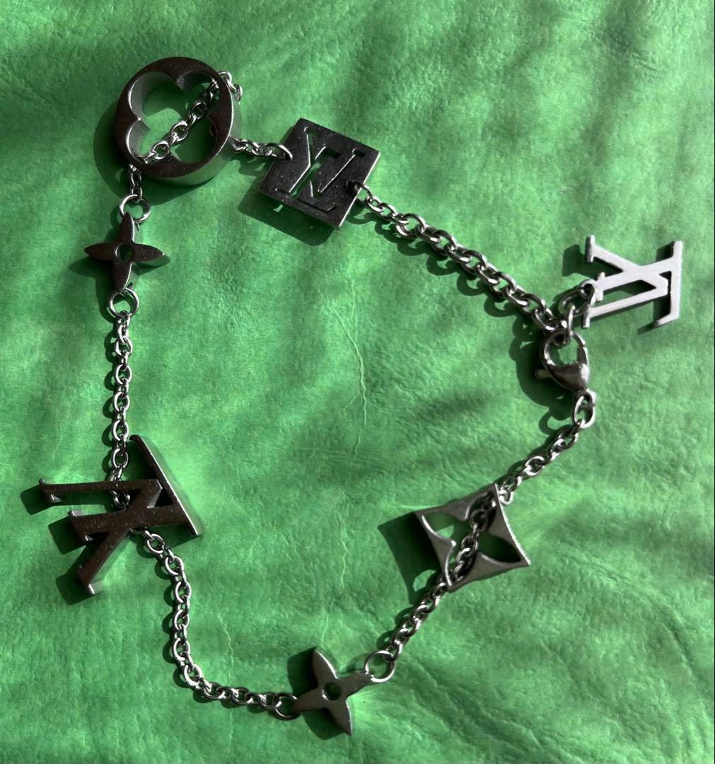 Louis Vuitton シルバーブレスレット - メルカリ