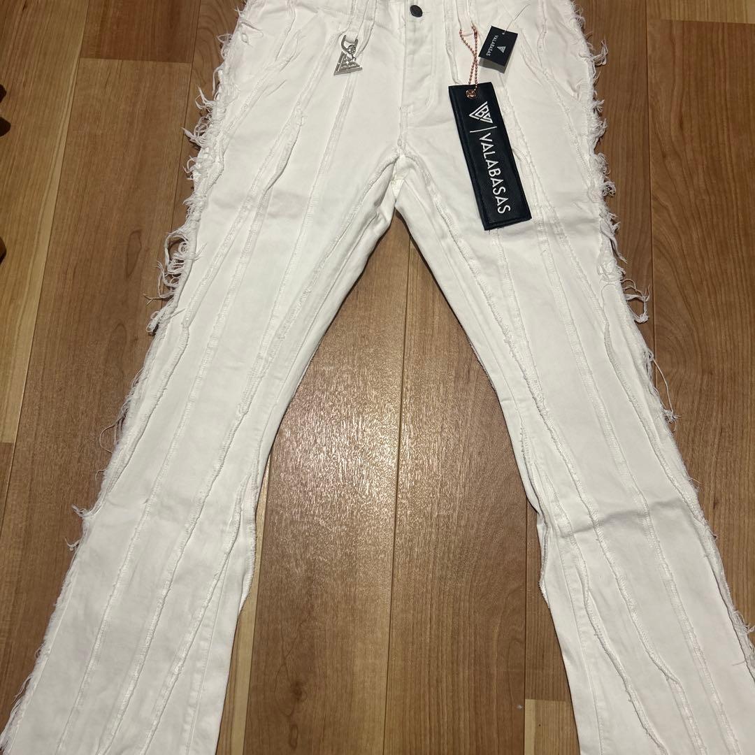 valabasas【新品未使用】ホワイトクラッシュフレアデニム 32 - メルカリ