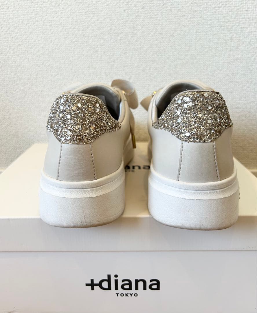 DIANA プラスダイアナ パールビジュー付きリボンスニーカー 23.5cm