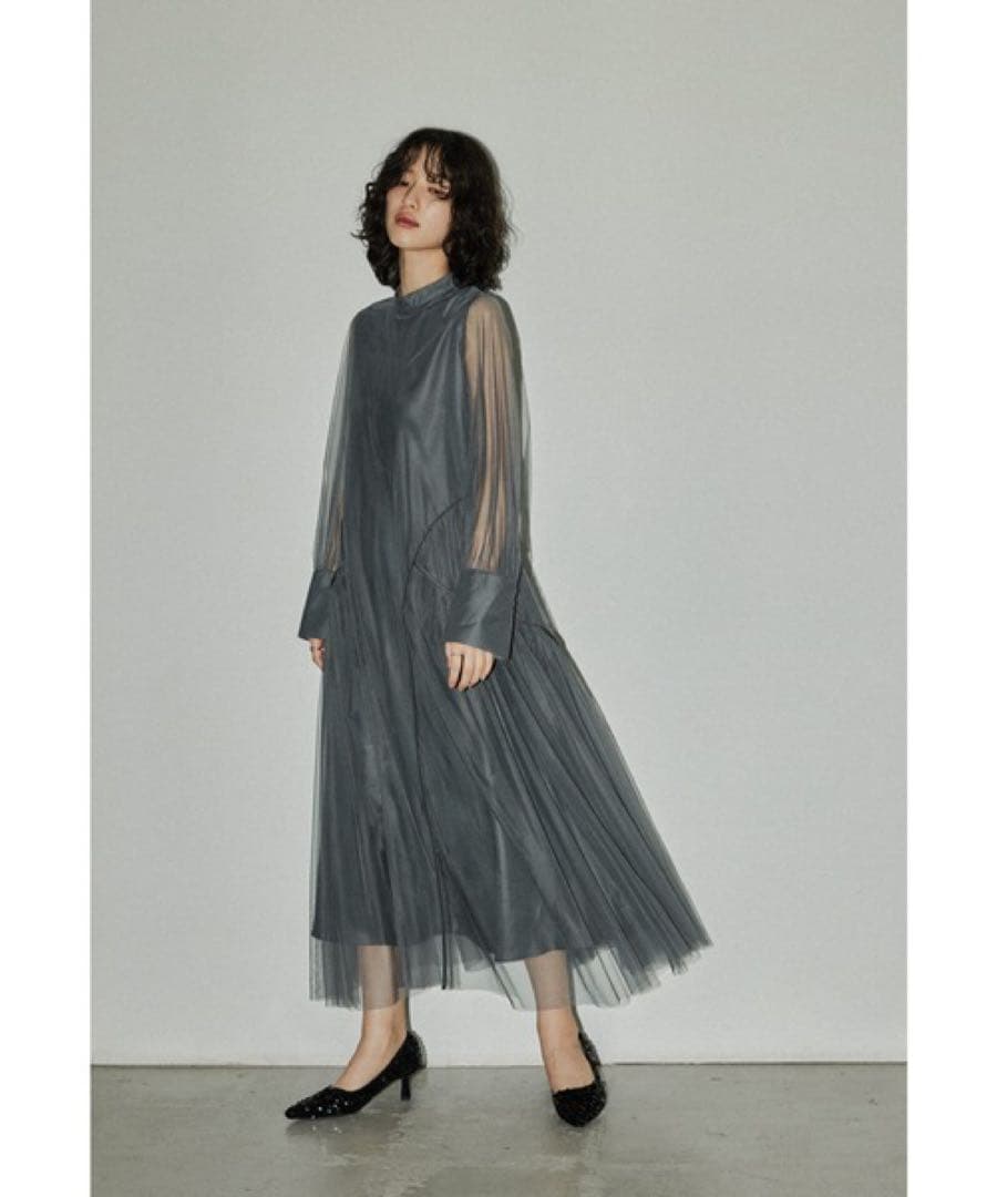 ANDRESD チュールパイピングAラインドレス - メルカリ