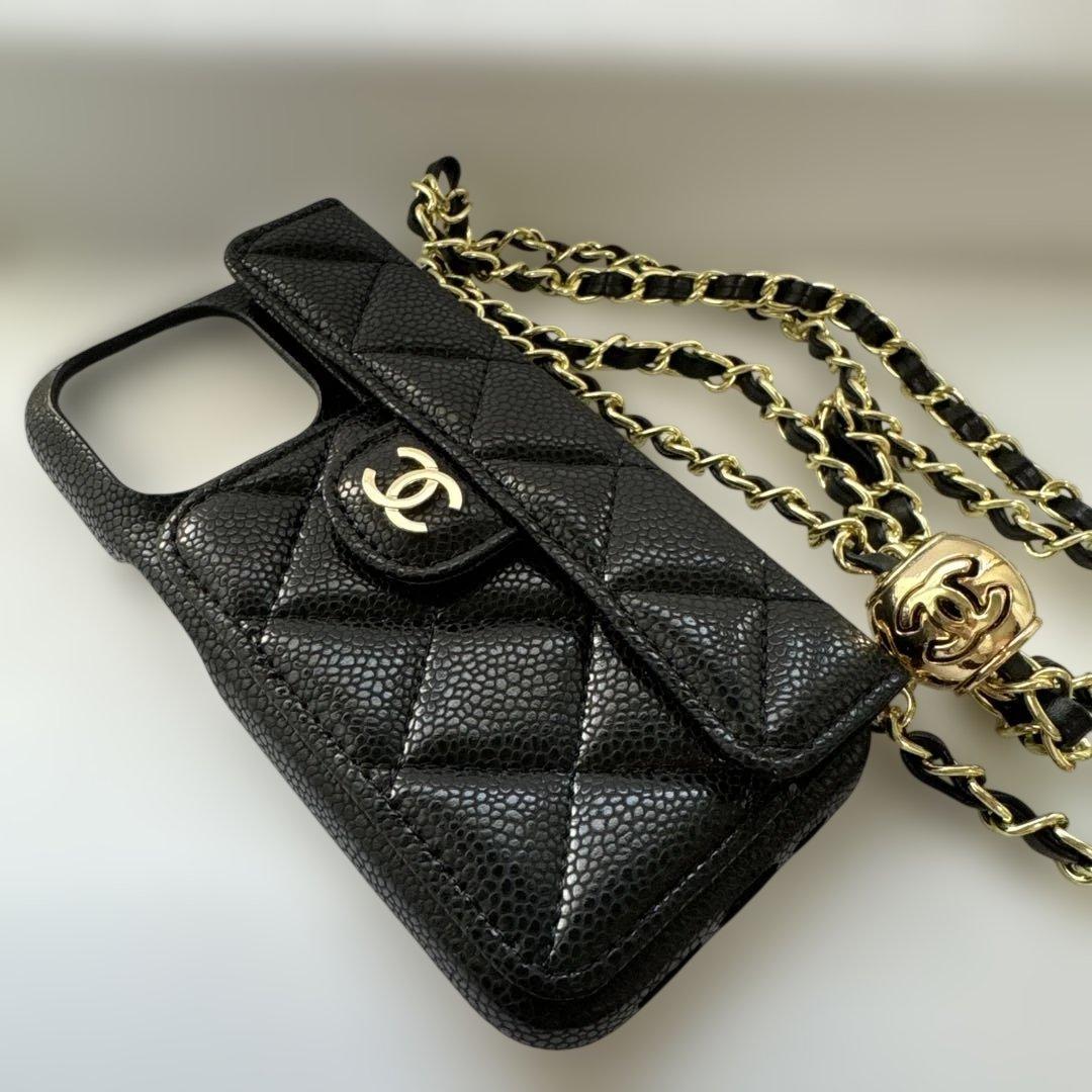 【CHANEL ノベルティ】新品キルティングiPhone15PRO スマホケース シャネル iPhone15/14 Plusケース マトラッセ風 Chanel iPhone15 Pro