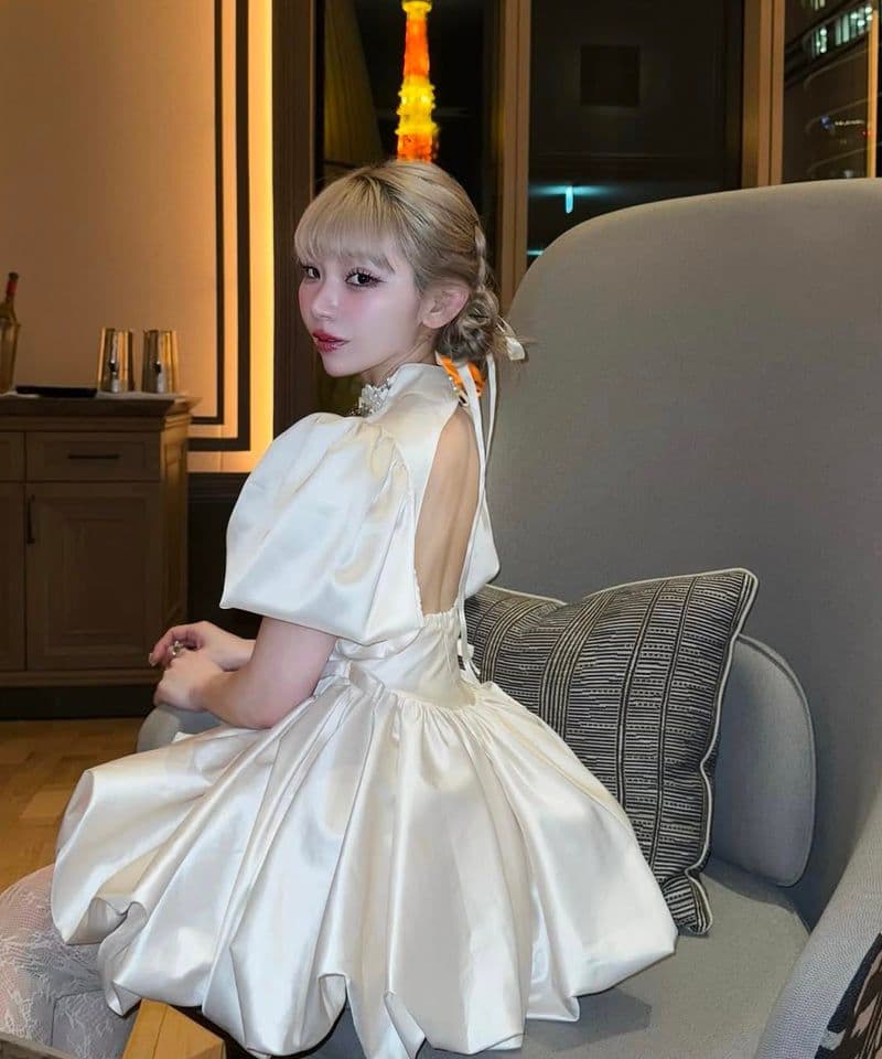 トリートユアセルフ サテンバルーンペプラムミニワンピース ピンク