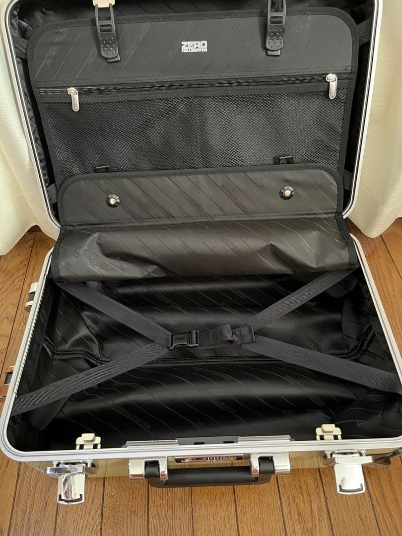 tocushino様専用 ゼロハリ2輪 ポリカボネート キャリーケース 中古品