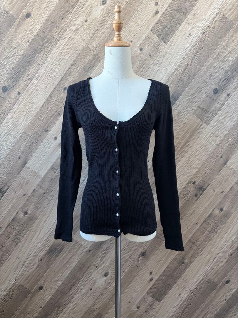 ドルチェアンドガッバーナ リブ編み パールボタン 長袖 ニット