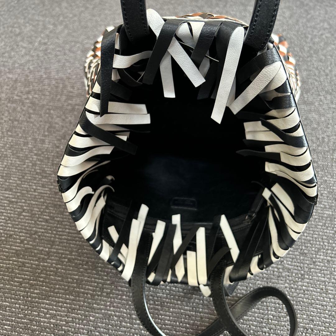 EMILIO PUCCI 幾何学模様レザートートバッグ