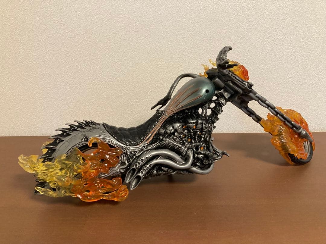 s*3様 ゴーストライダー ＆フレイムサイクル 12インチ マーベル バンダイハ