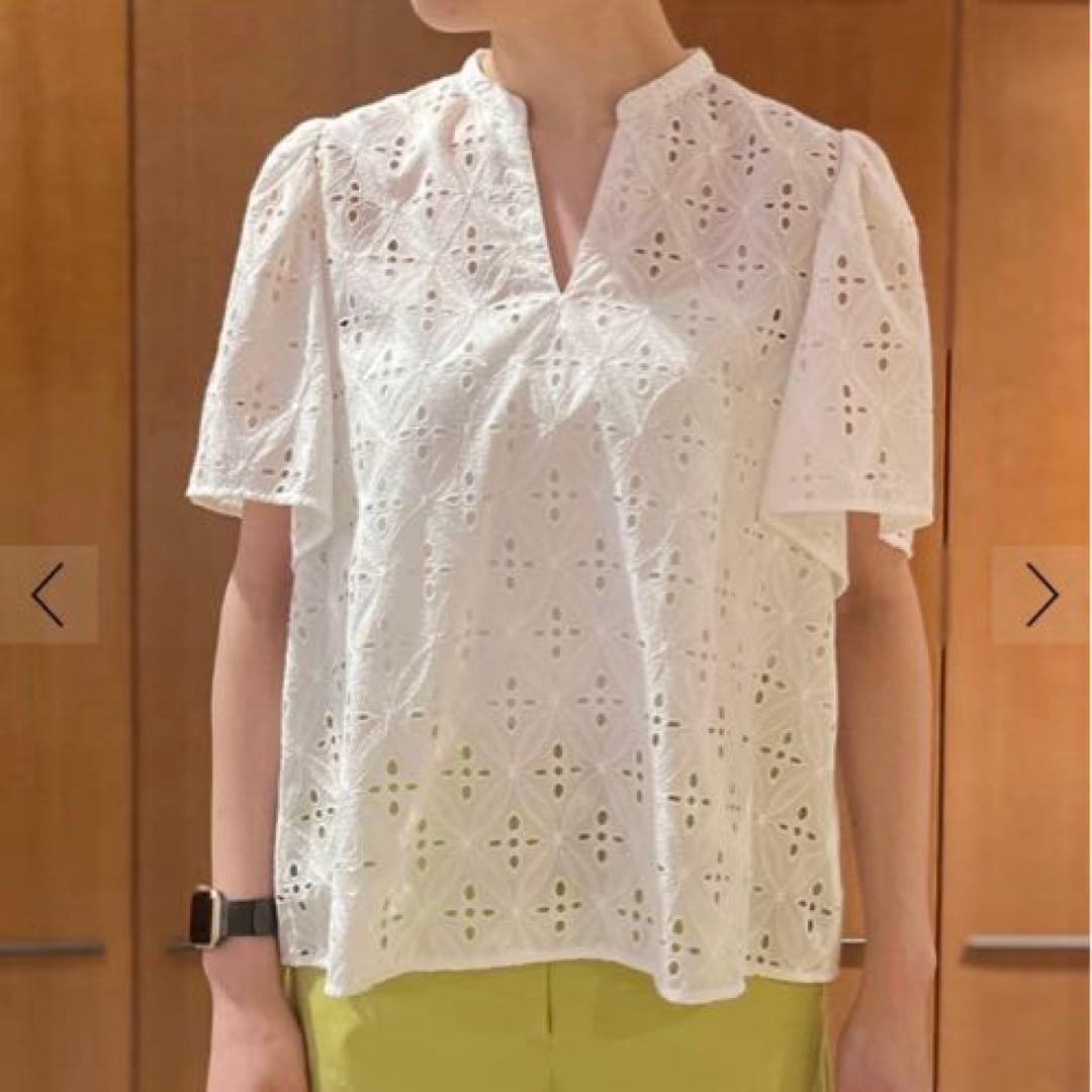 ロロンフラワーエンブロイダリー ギャザースリーブブラウス