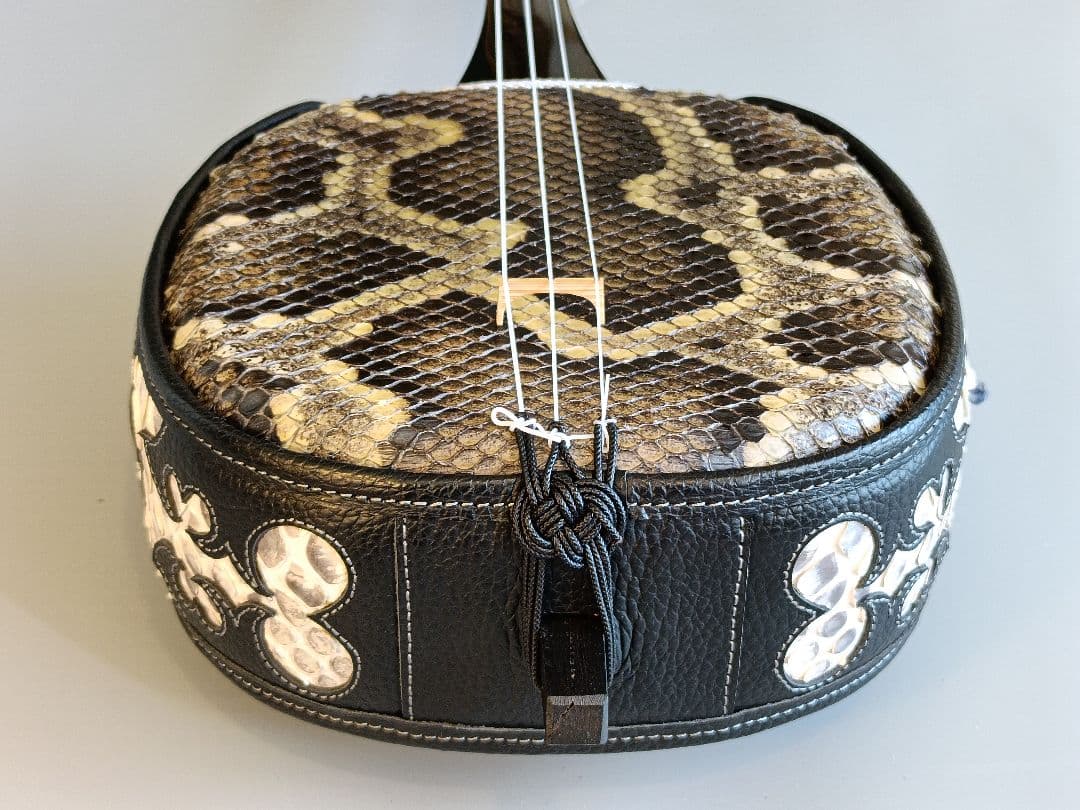 user_53e61e0e様専用 志多伯開鐘写 名工内間直樹作 八重山黒木三線