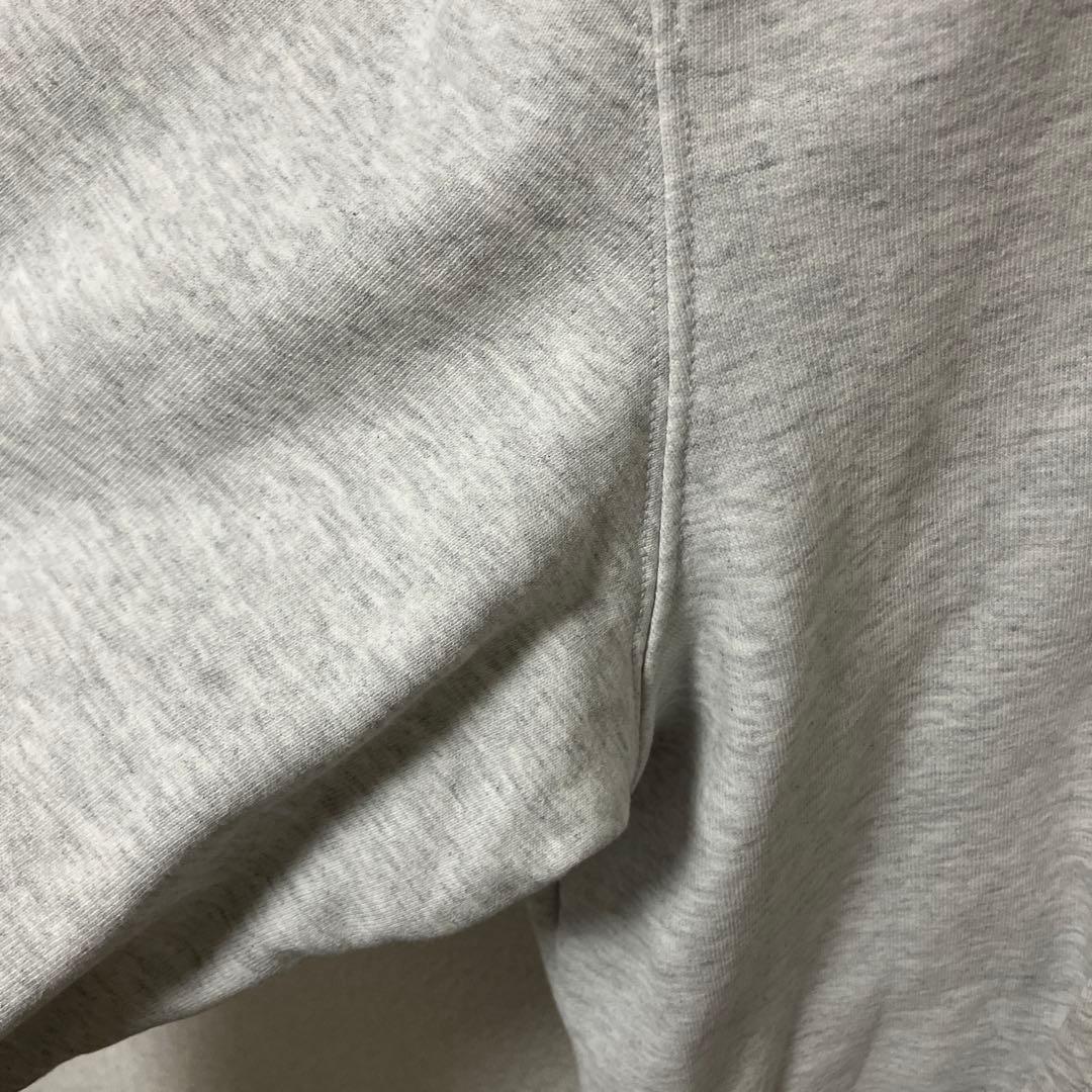 美品 ステューシー Stussy グレー パーカー 折れ王冠ロゴ - メルカリ