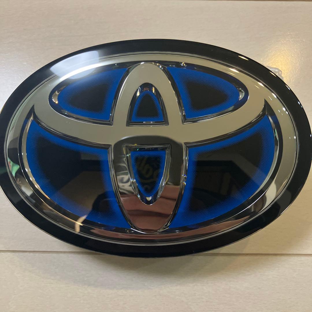 カローラツーリング トヨタエンブレム フロントグリルセット 北米仕様