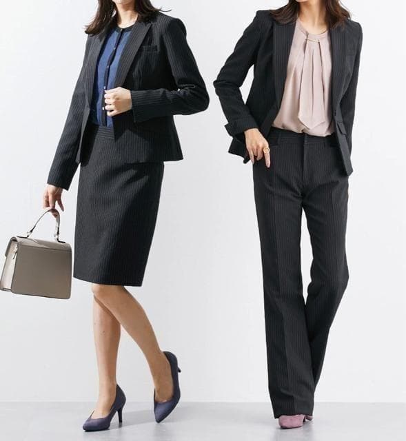 新品☆7号S黒系ストライプ♪パンツ・スカート付スーツ3点お仕事・通勤☆r655