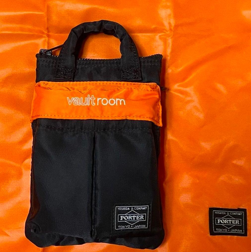 vault room x PORTER ゲーミングショルダーポーチ ブラック - メルカリ
