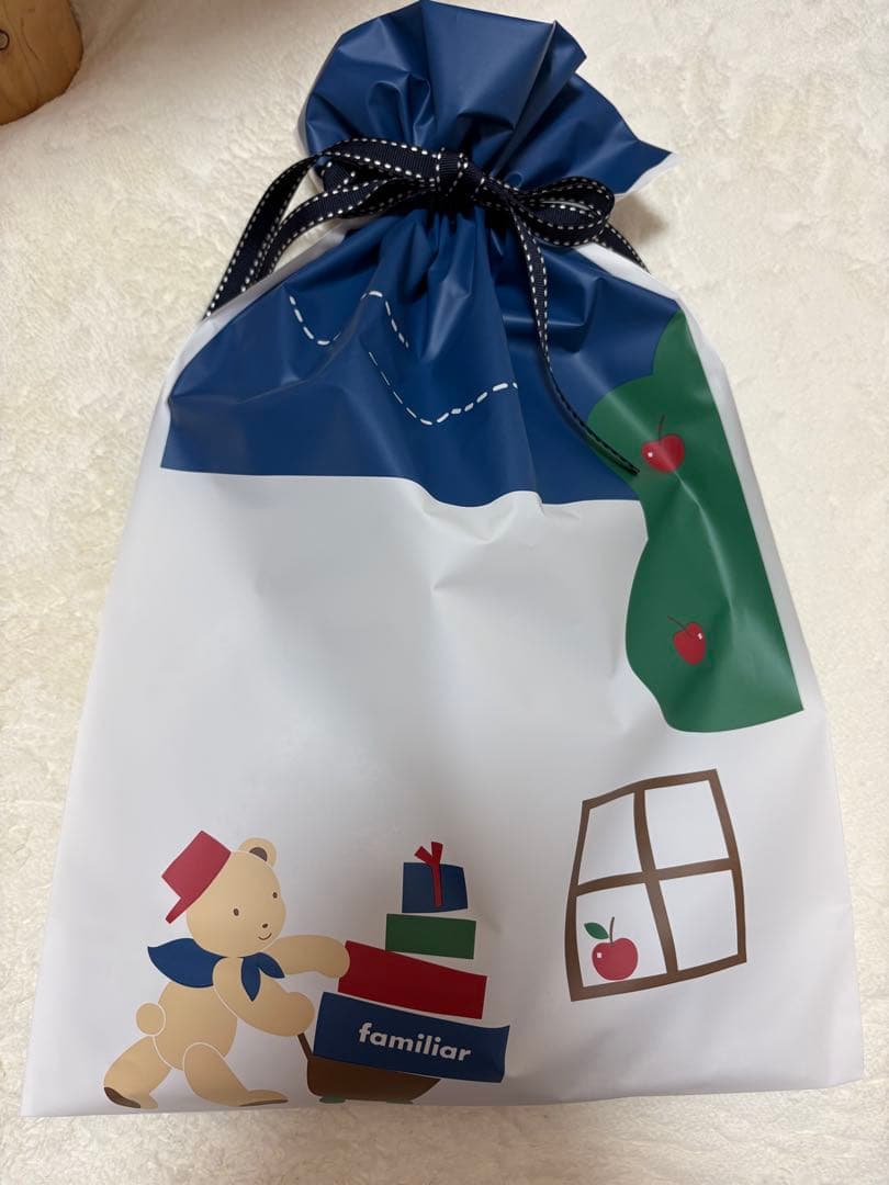 ファミリア♡マシュマロミニバッグ yori×familiar 受注生産品 - メルカリ