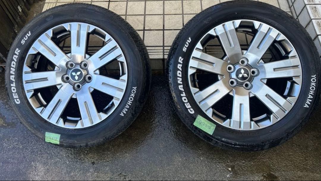 デリカD5ジャスパー純正ホイールタイヤセット - メルカリ