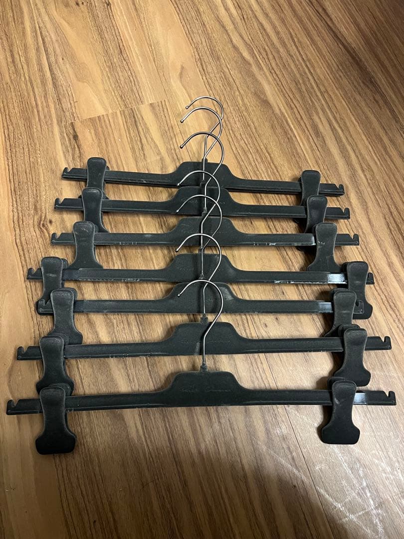Rick Owensプラスチック衣類ハンガー7本セット rick owens ハンガー 7本 - メルカリ