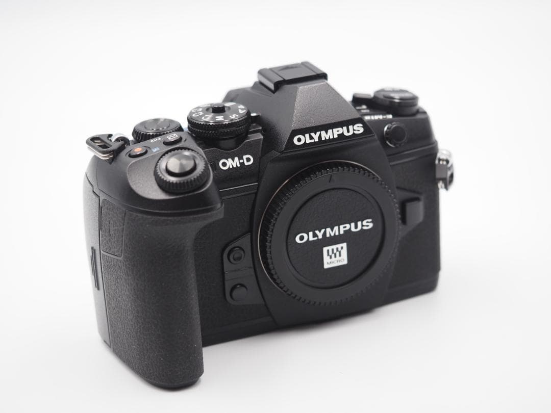 【値引き不可】OLYMPUS OM-D E-M1MARKⅡ オリンパス OM-D E-M1 Mark II ﾎﾞﾃﾞｨ【2037万画素】 ミラーレス一眼 の