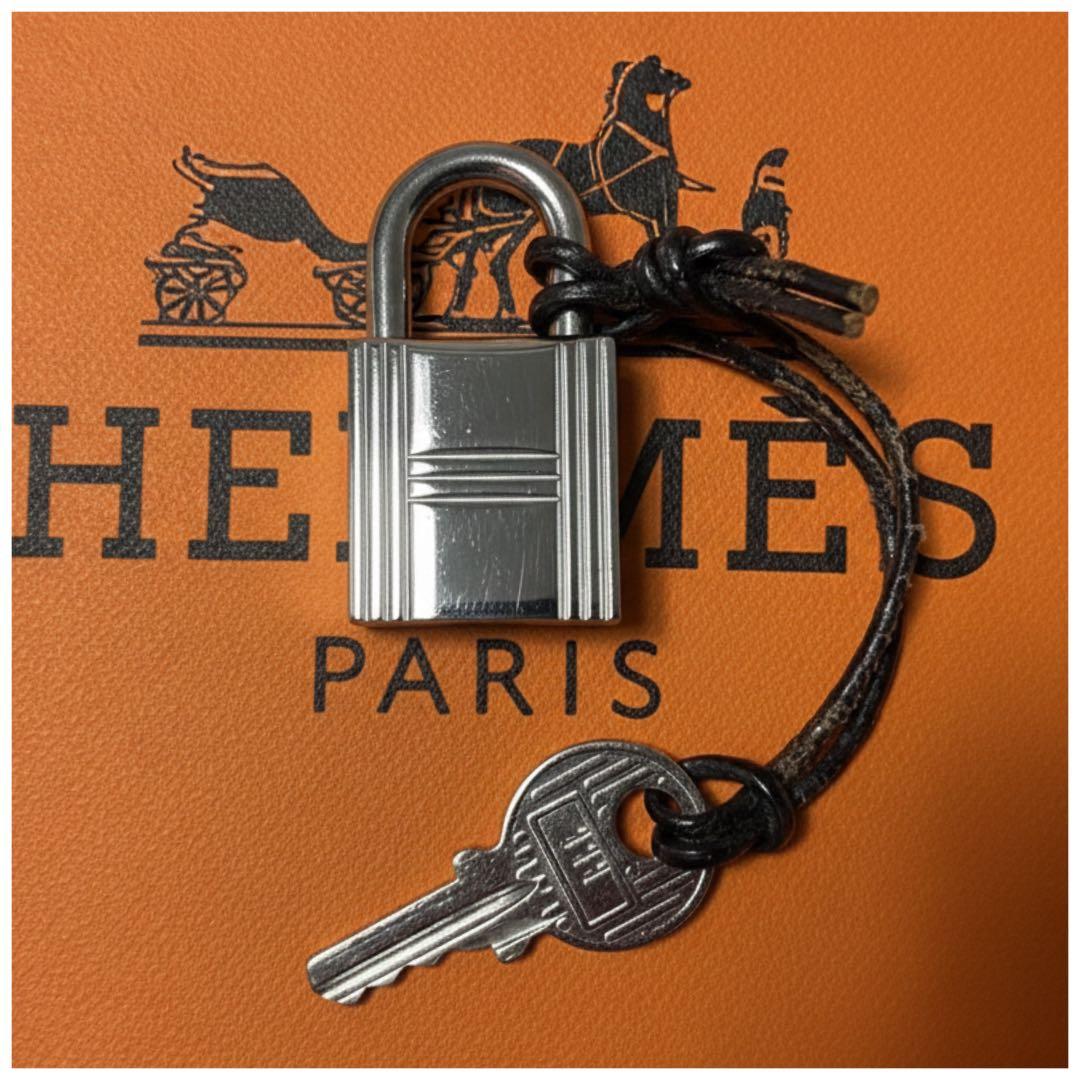HERMES エルメス カデナ 南京錠＆鍵1本 セット シルバー No.111 - メルカリ